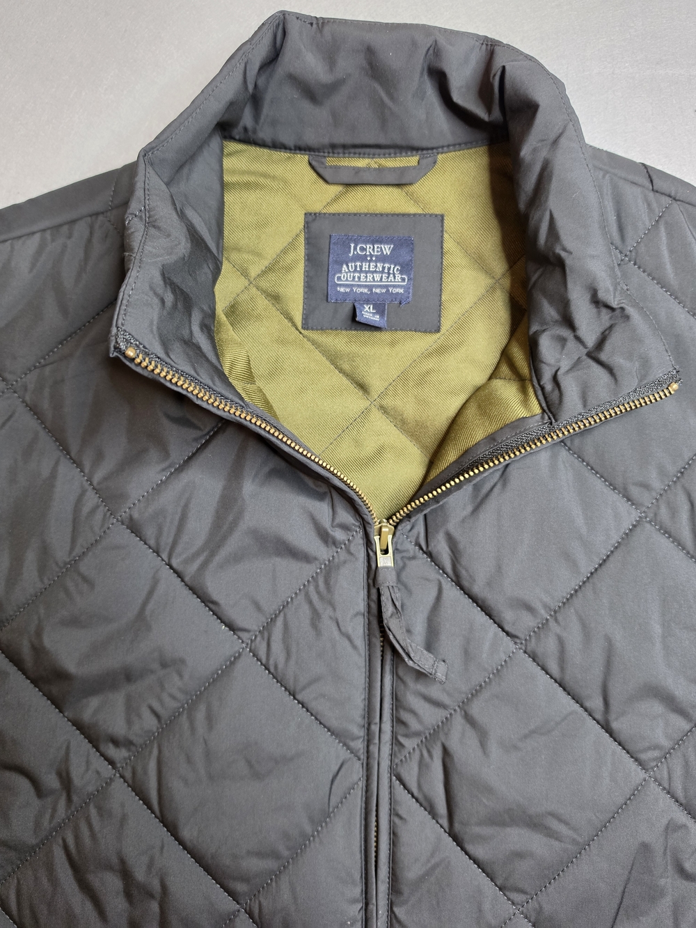 J. Crew Authentic Outerwear Men's Black Full Zipper Quilted Puffer‎ Vest Size XL